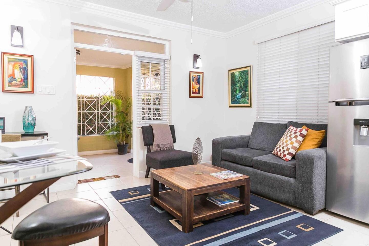 Botanic Bliss Living In Kingston Apartamento Exterior foto